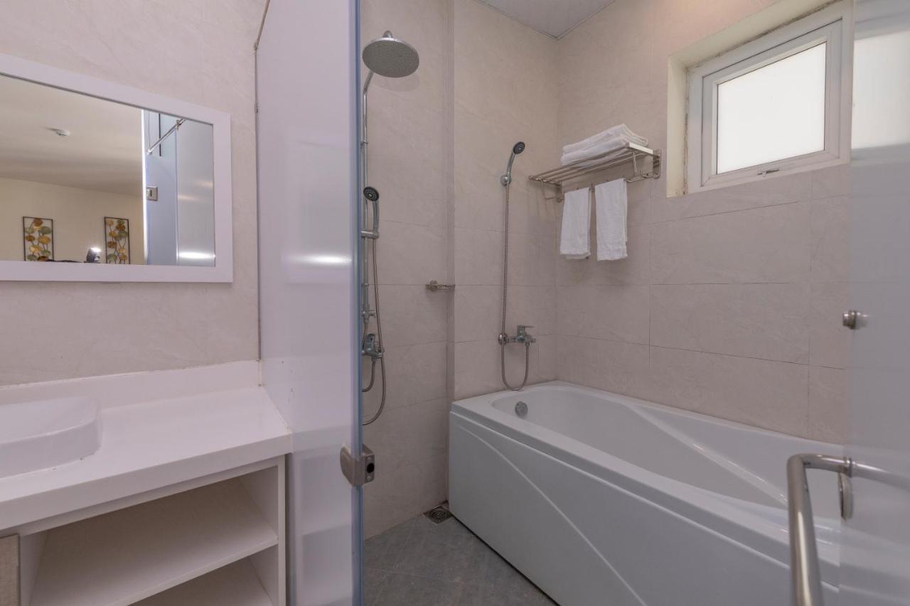 Vy Anh Hotel Dalat Bagian luar foto