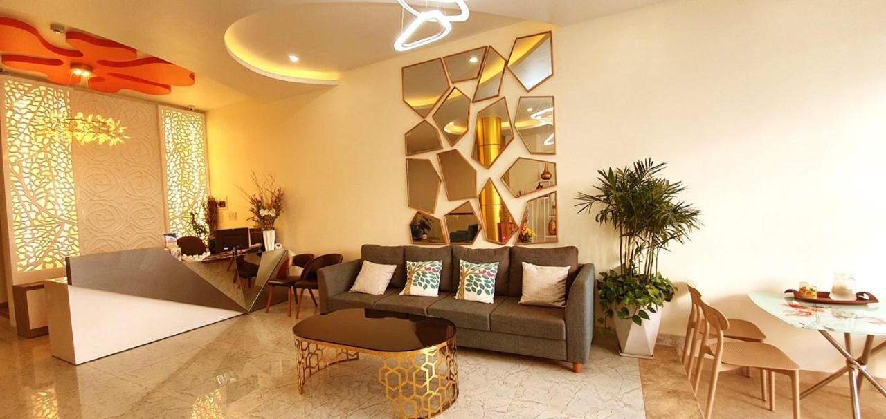 Vy Anh Hotel Dalat Bagian luar foto